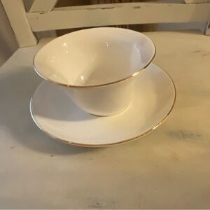 Set of 4 Abbott fine bone china teacups and saucers gold trim